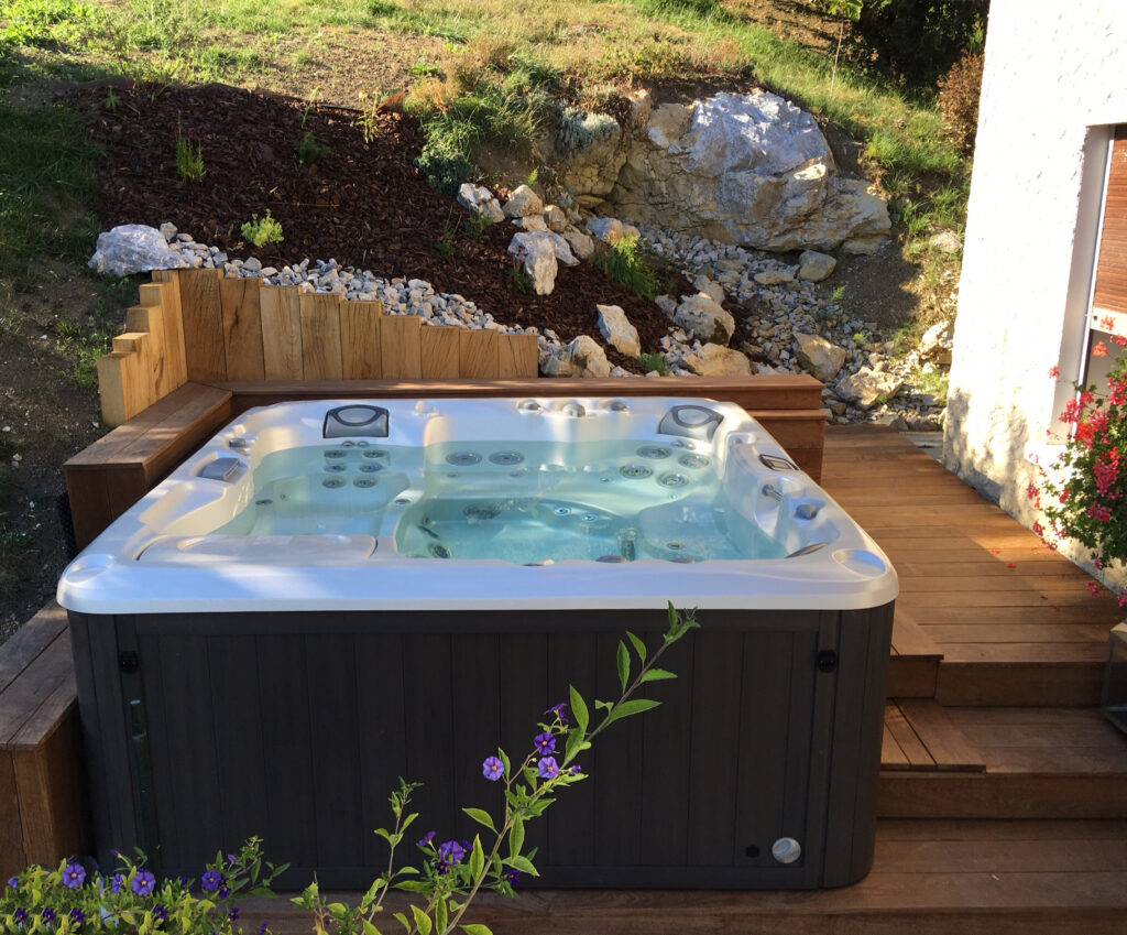 hot tub landscaping ideas