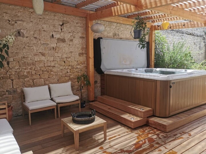 hot tub enclosures - pergola over hot tub