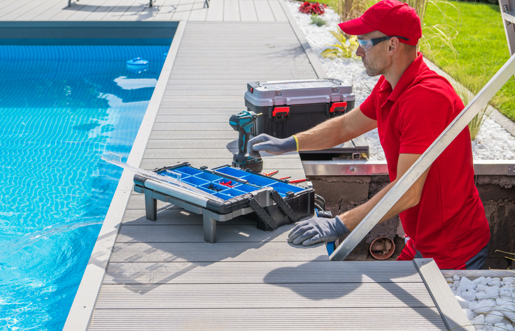 professional pool maintenance