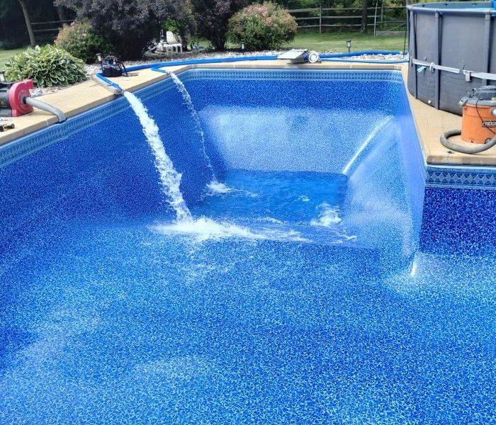 Pool Liner Install (4)